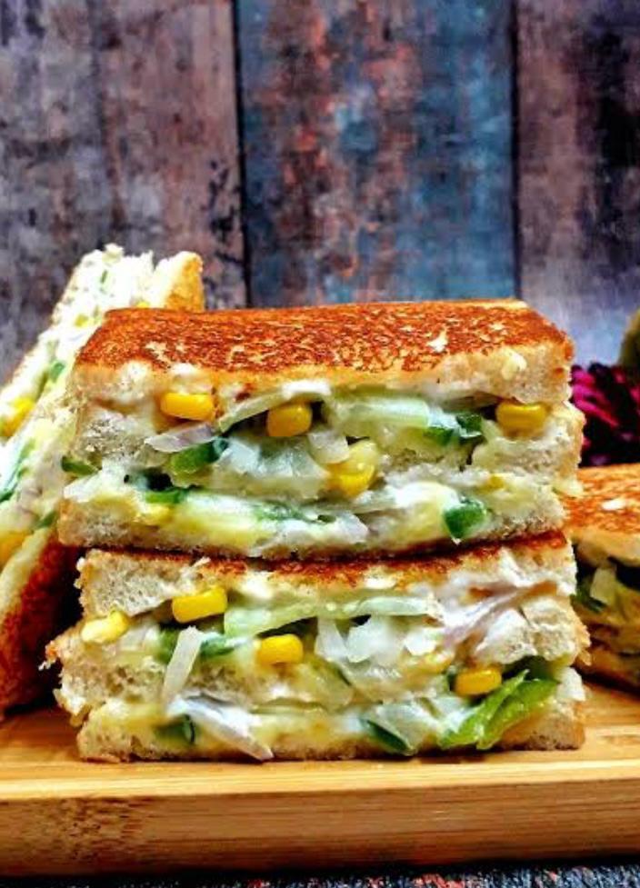 veg sandwich with corn